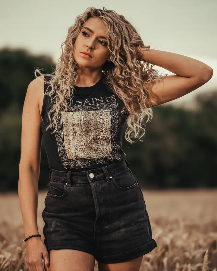 Portrait of Maddison Ewan